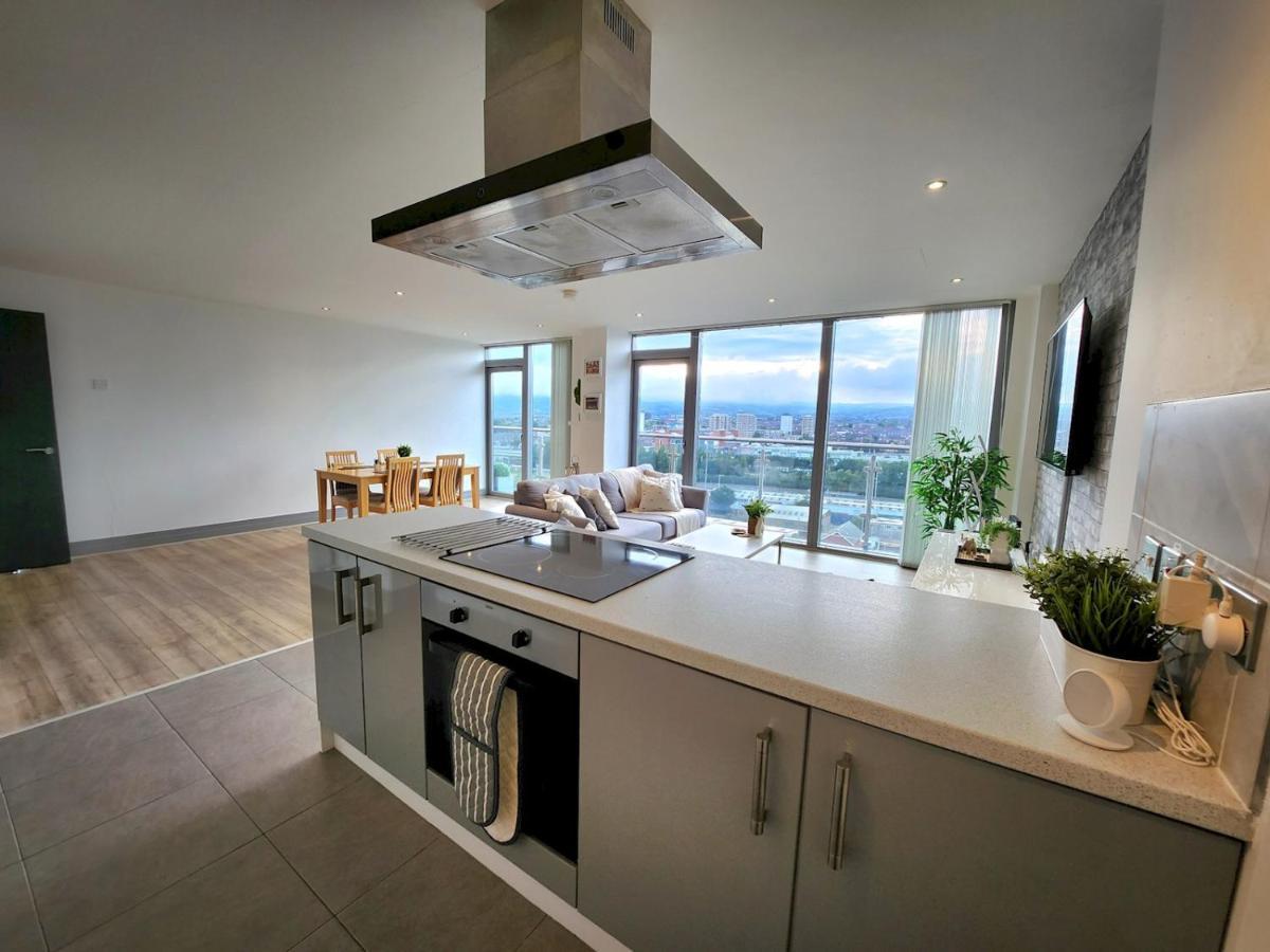 贝尔法斯特Pass The Keys Stunning Penthouse With Balcony Sunset Views公寓 外观 照片